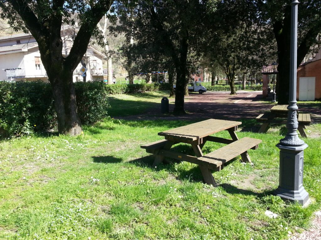 Area picnic e parco giochi