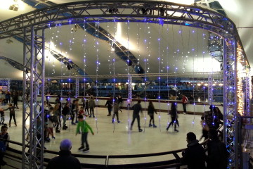 Pattinaggio su ghiaccio al Porto Antico