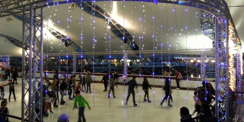 Pattinaggio su ghiaccio al Porto Antico