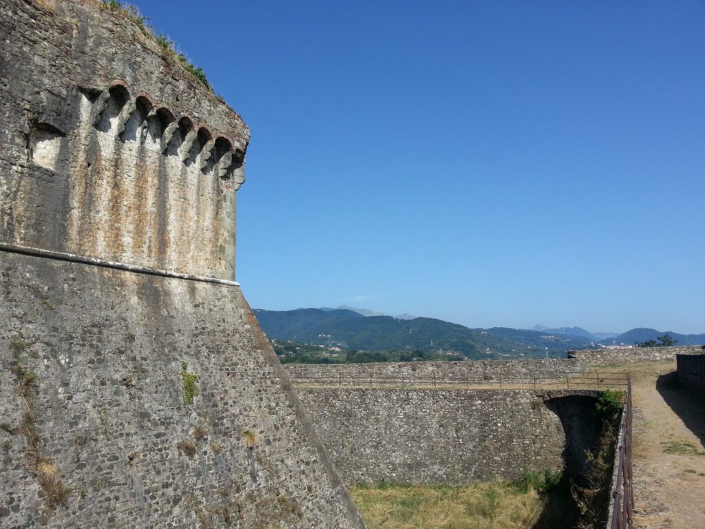 Le Fortezze di Sarzana | 101giteinliguria.it