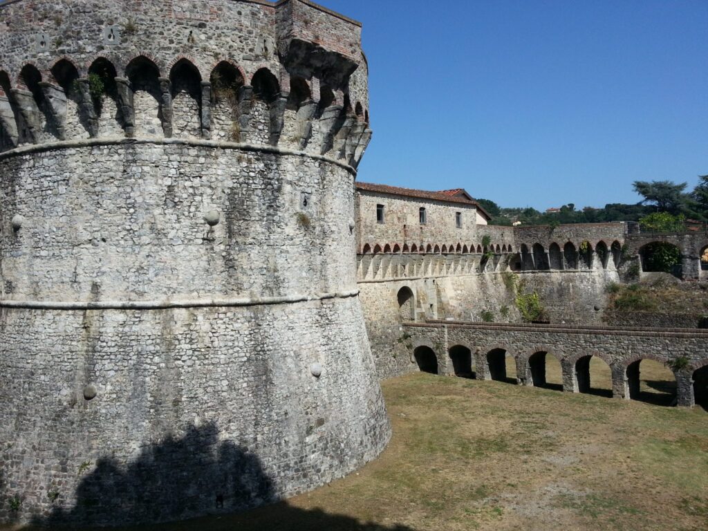 Le Fortezze di Sarzana | 101giteinliguria.it