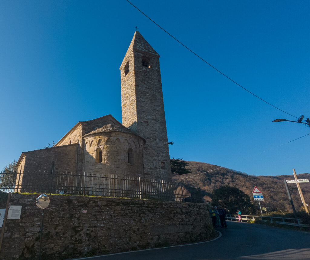 La Chiesa Millenaria di Ruta di Camogli